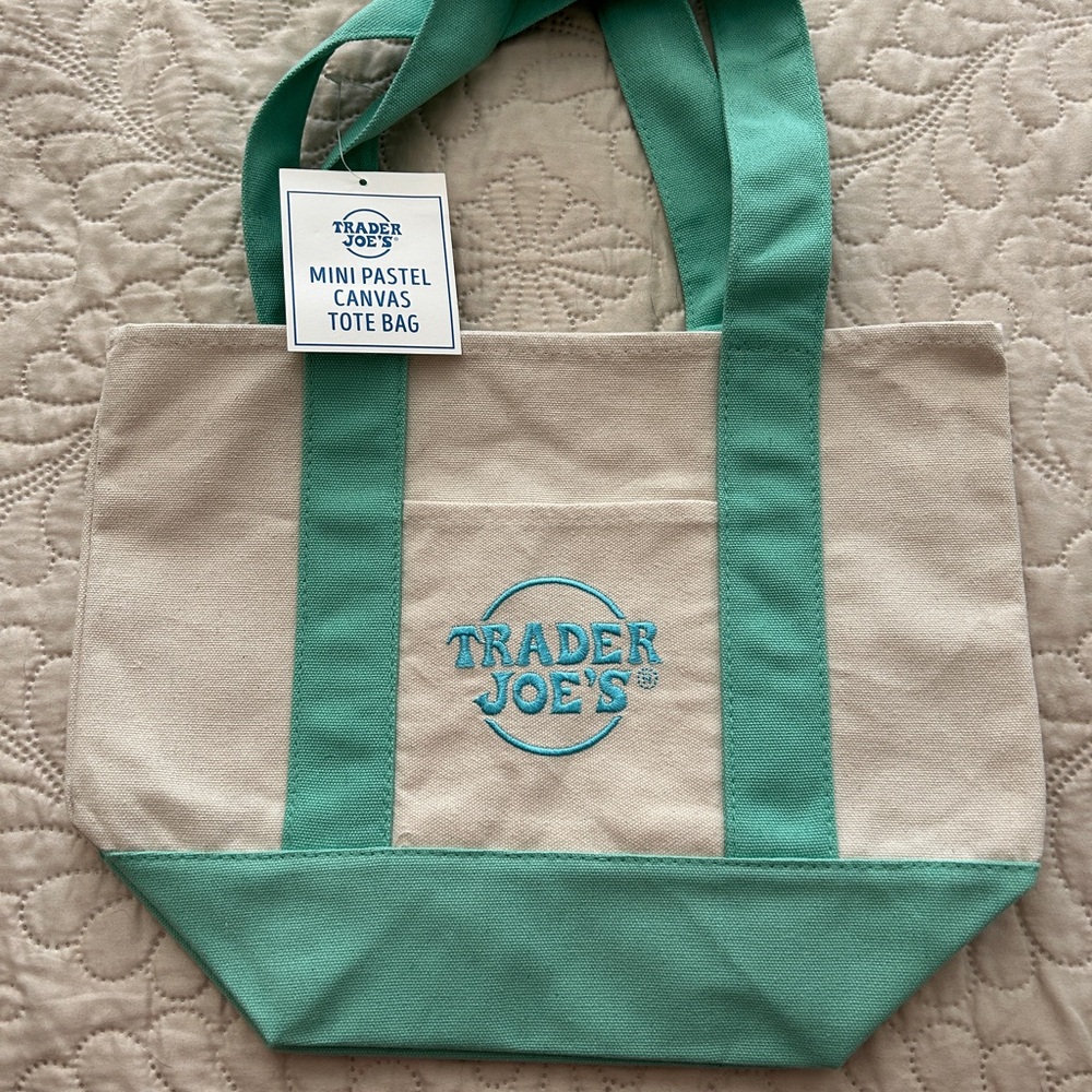NWT Trader Joe's Spring Pastel Mini Tote Bag in Green and Cream
